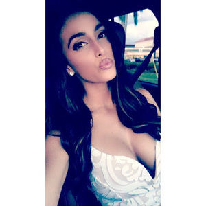 Meet your Posher, Alexis